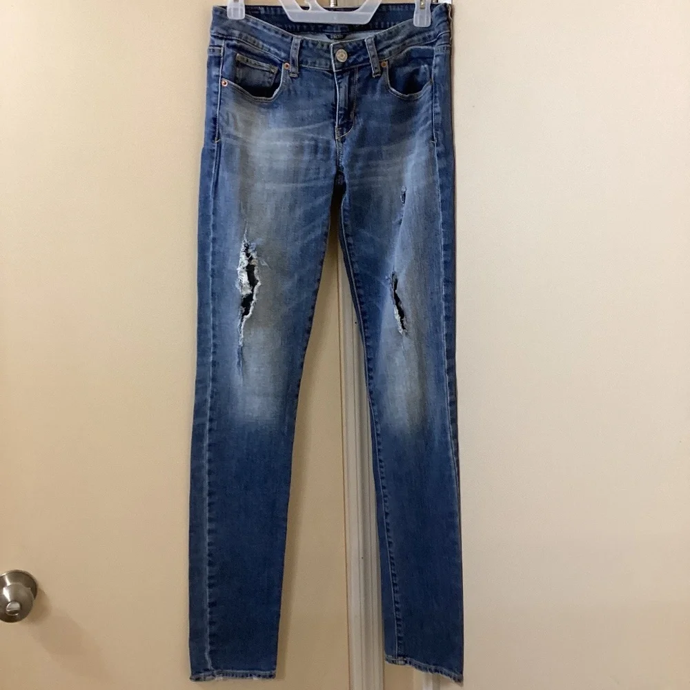 AE Stretch SKINNY Jeans Distressed/Destroyed Size 6 Long from 2011 - Picture 1 of 6